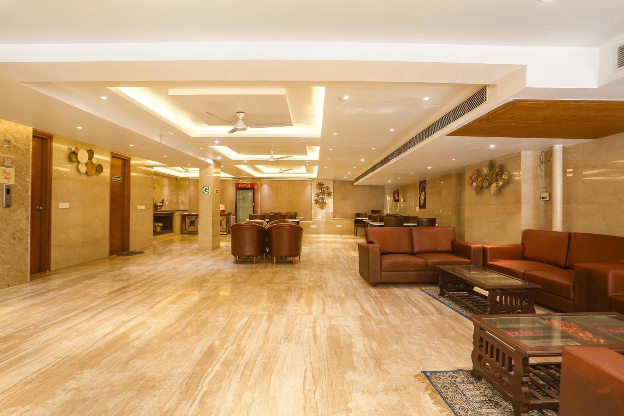Fabhotel Prime Star 17 - Nr Yashobhoomi Convention Centre Delhi  Ngoại thất bức ảnh